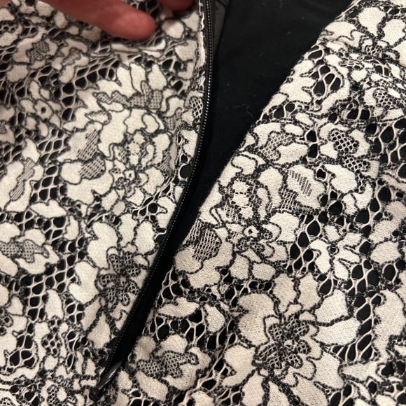 CHIC Lace romper ( from Supertrash). Black and white size 36. 60$ - Picture 5 of 9